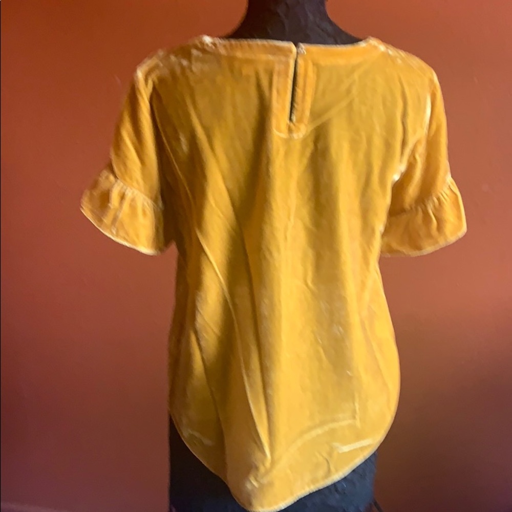 Blouse - Picture 2 of 3